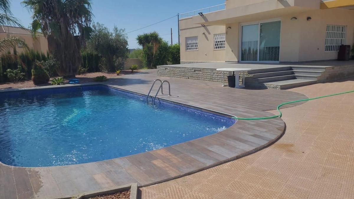 Propiedades en venta y alquiler en España photo 2