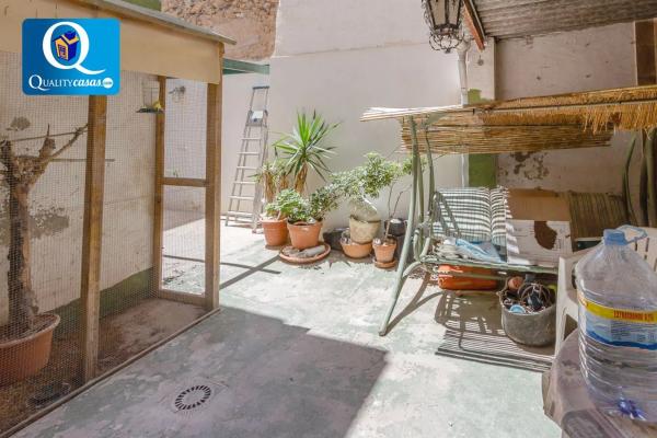 Chalet independiente en venta en Centro, Mutxamel thumbnail 1