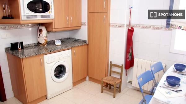 Habitación en piso compartido en alquiler en Cubelles photo 3