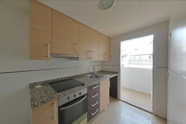 Piso en venta en Avenida Benito Perez Galdos, Alicante / Alacant
 photo 2