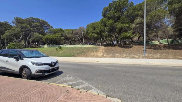 Terreno en calle Gabriel Celaya, 12 thumbnail 2