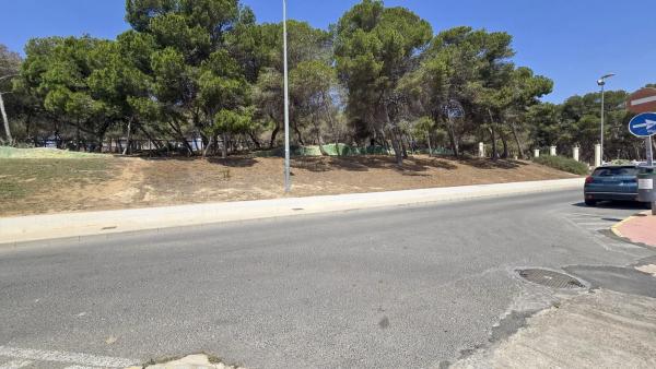 Terreno en calle Gabriel Celaya, 12 photo 4