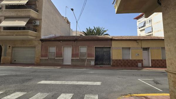 Terreno en calle Madrid, 11 thumbnail 1