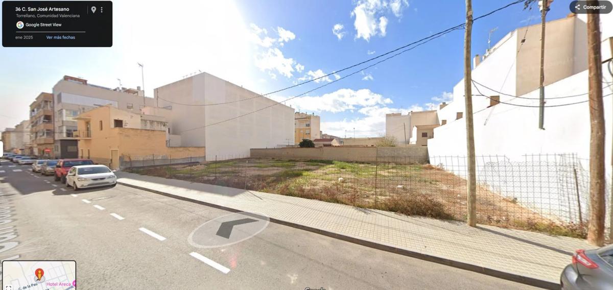 Terreno en venta en Elche / Elx, Alicante photo 1
