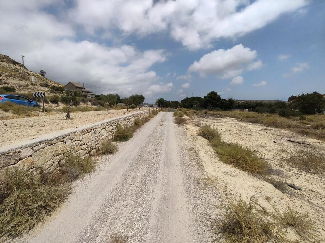 Terreno en venta en Busot, Alicante photo 2
