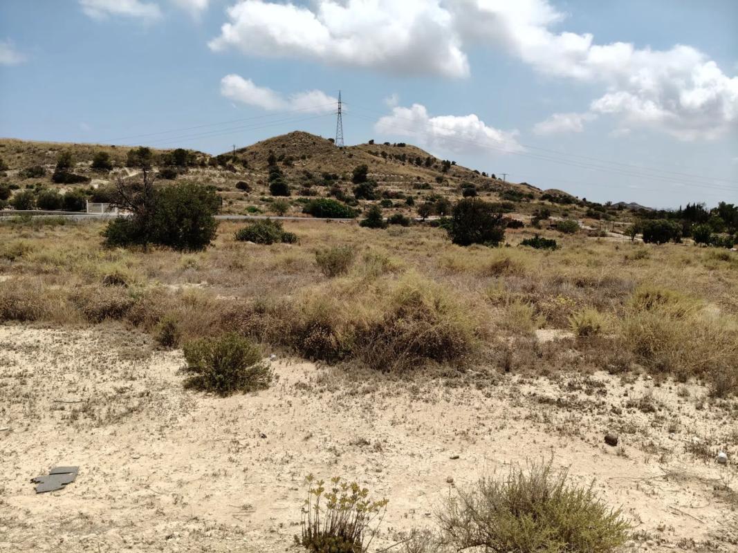 Terreno en venta en Busot, Alicante photo 5