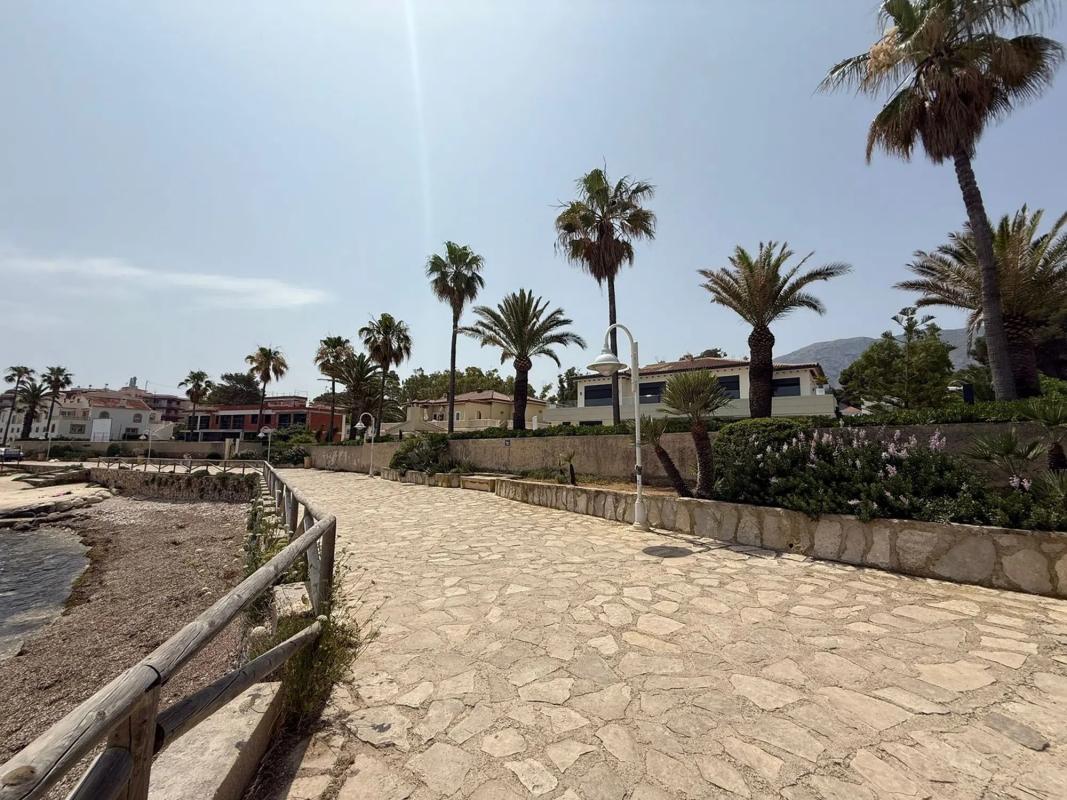 Działka na sprzedaż w Dénia, Alicante photo 4