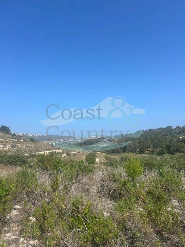 Terreno en venta en Teulada, Alicante photo 1