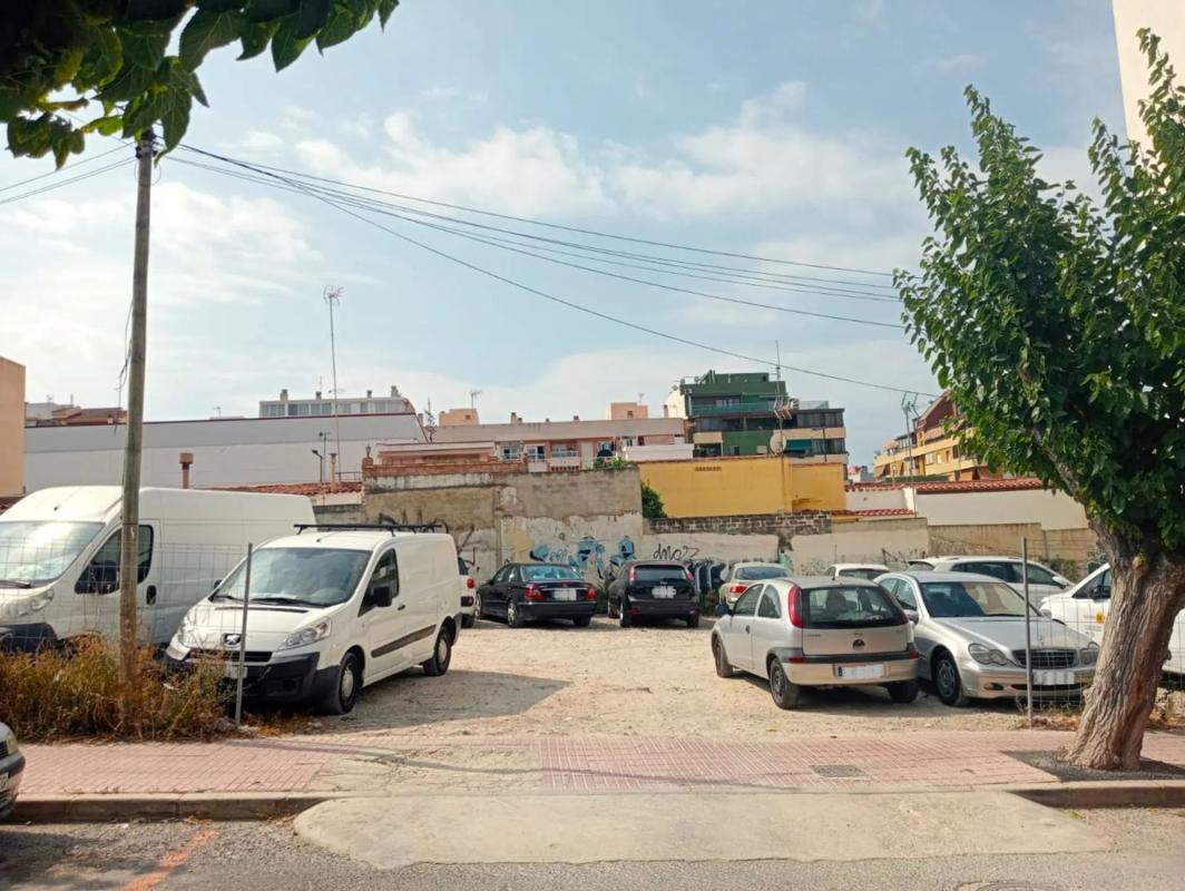 Land for sale in Benidorm, Alicante photo 3