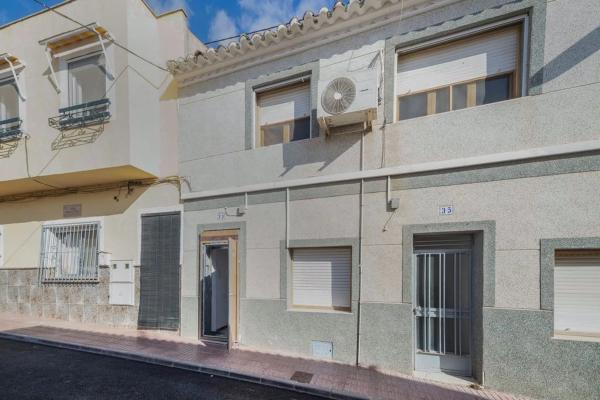 Квартира на продажу на Calle Horno del Vidrio, Салинас photo 1