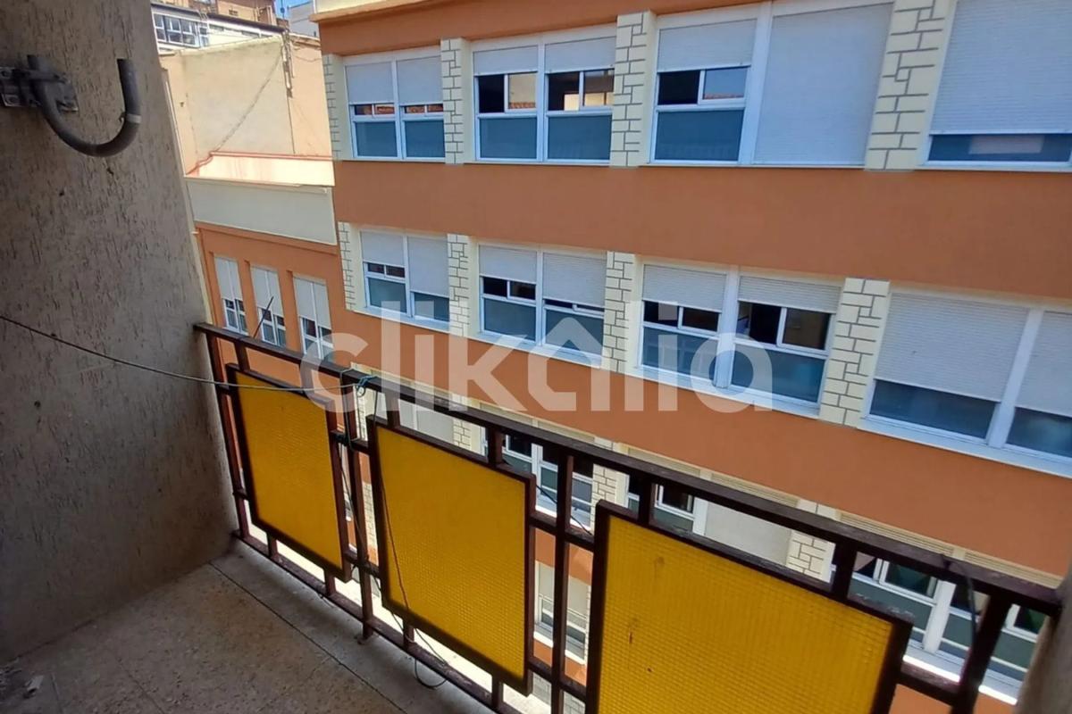 Sale of apartment in Calle de Isabel la Católica, Villena
 photo 3