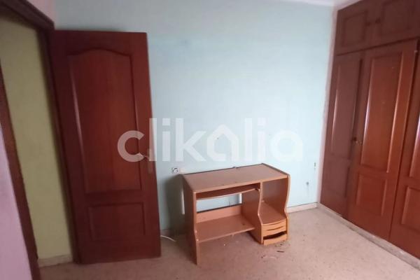 Квартира на продажу на  Calle Sancho Medina, Вильена photo 3
