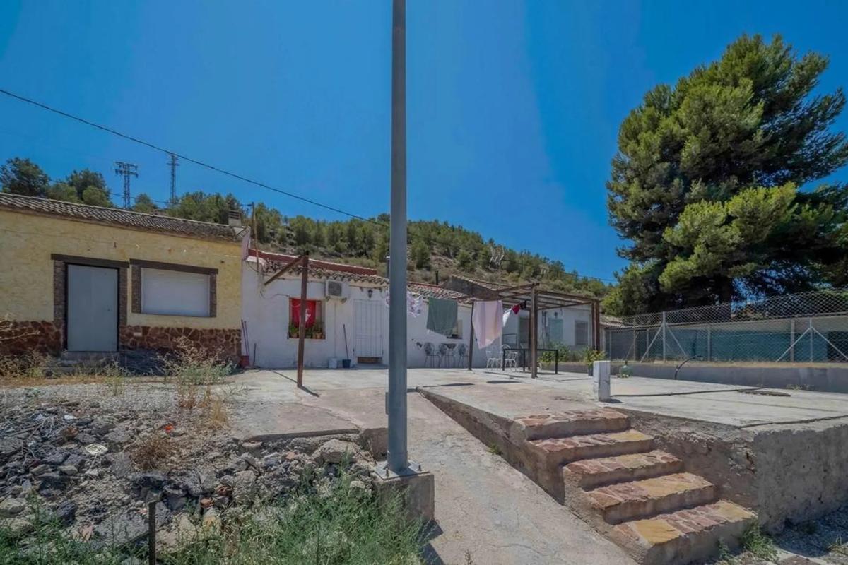 Properties for sale and rent in Spain photo 2