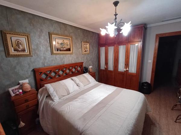 Chalet adosado en calle San Antonio s/n photo 3