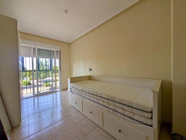 Chalet pareado photo 1