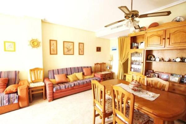 Piso en venta en Las Viñas, Guardamar del Segura
thumbnail 1