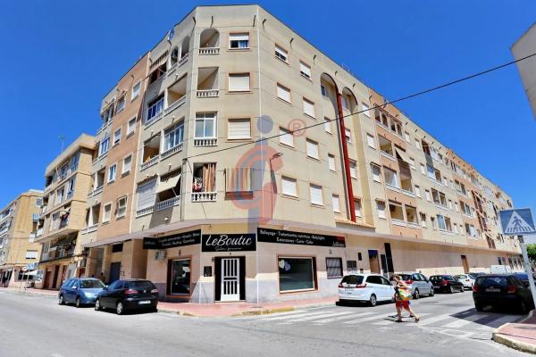 Piso en venta en Calle Baleares, 7, Guardamar del Segura
thumbnail 2