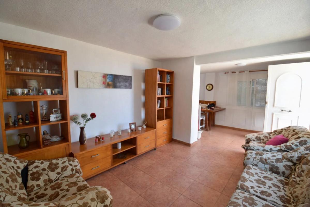 Недвижимость на продажу и в аренду в Испании photo 3