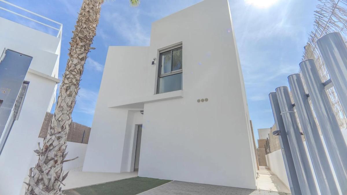 Properties for sale and rent in Spain photo 5
