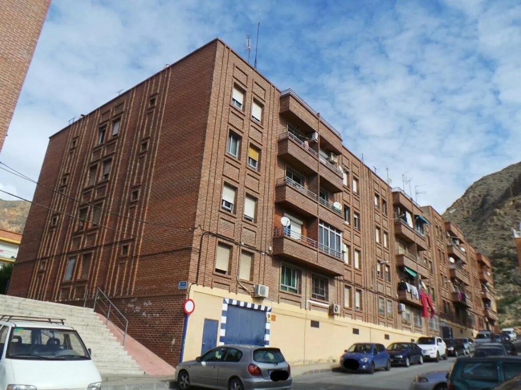 Sprzedaż mieszkania w Calle Oriol, Orihuela
photo 1