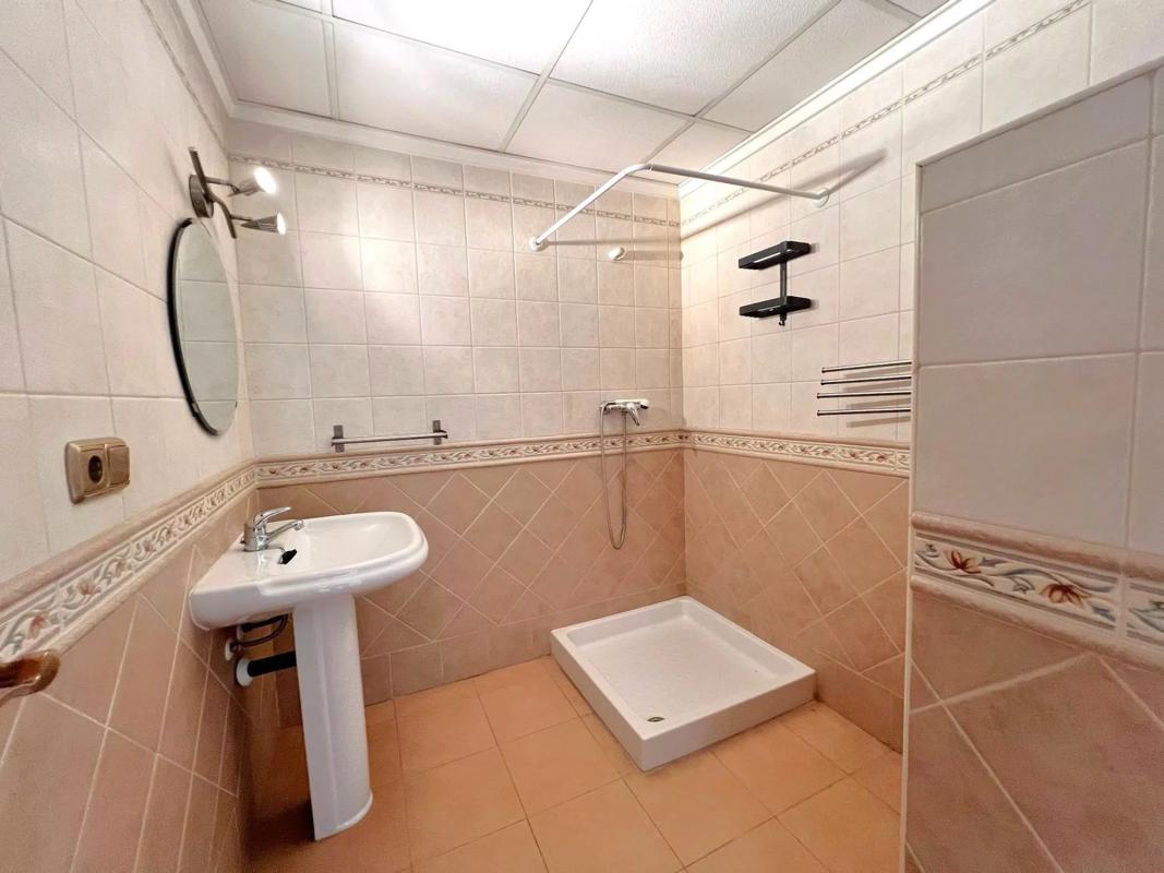 Propiedades en venta y alquiler en España photo 5
