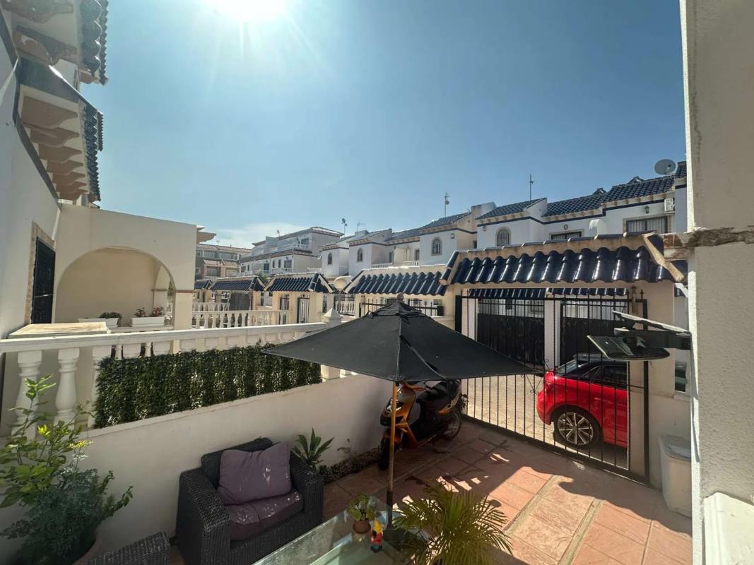 Sprzedaż duplexu w Barrio Los Almendros-La Florida, Orihuela photo 4