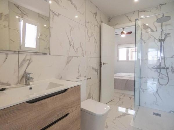 Piso en venta en Barrio Villamartín-Las Filipinas, Orihuela
photo 1