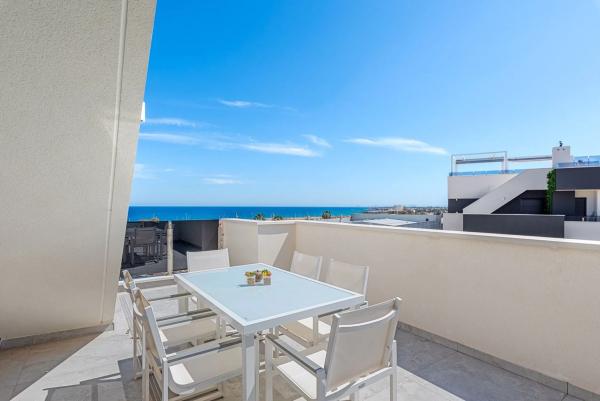 Sale of flat in Calle Santa Rita, 3, Orihuela
thumbnail 2