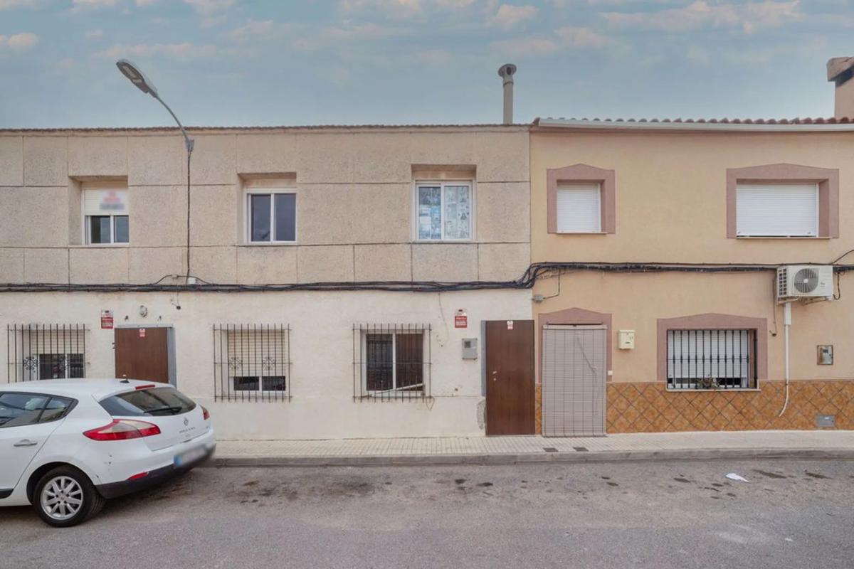 Properties for sale and rent in Spain photo 1