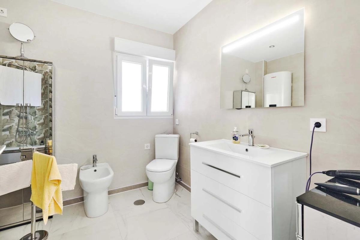 Недвижимость на продажу и в аренду в Испании photo 3