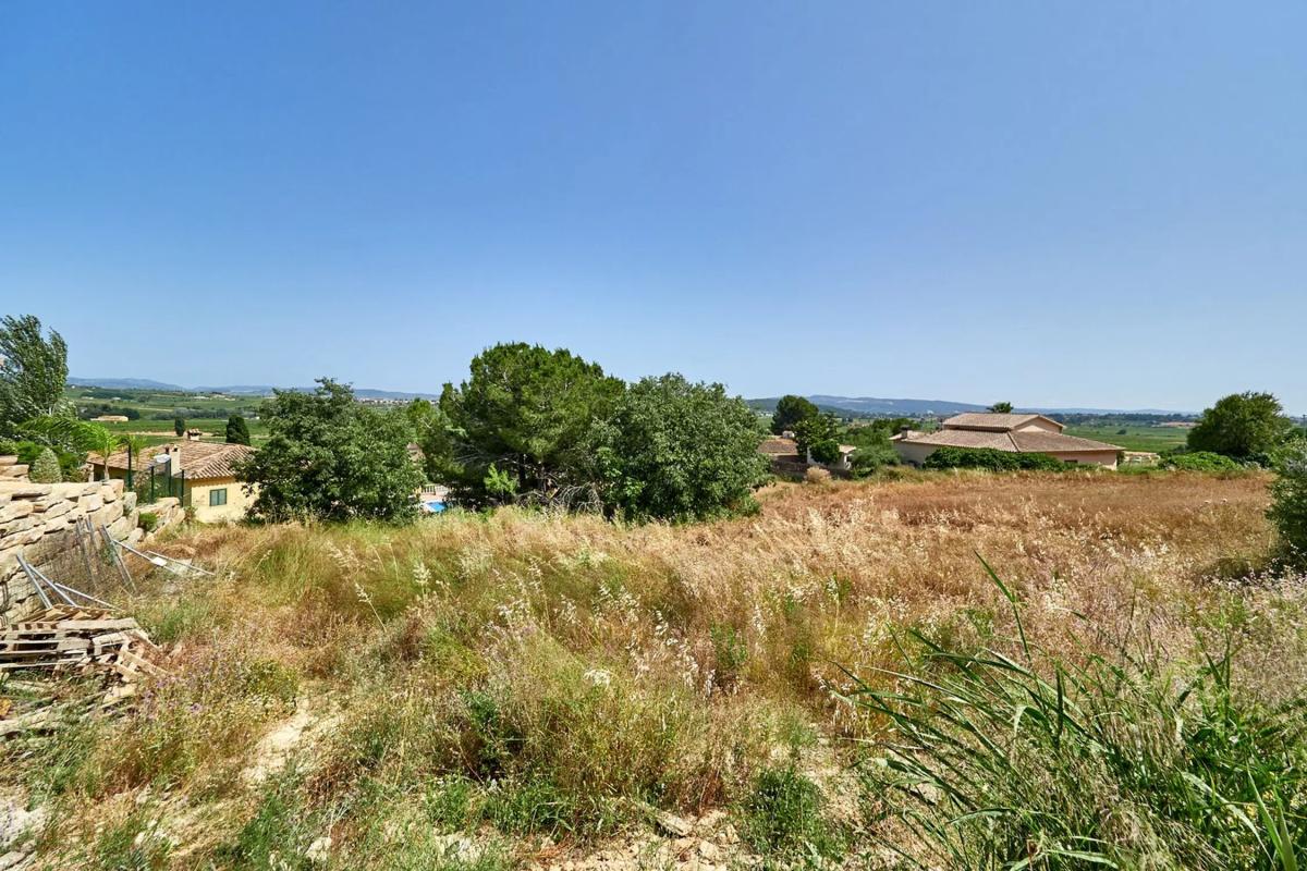 Obra nueva Montjuic en Vilobí del Penedès (Revista) photo 5