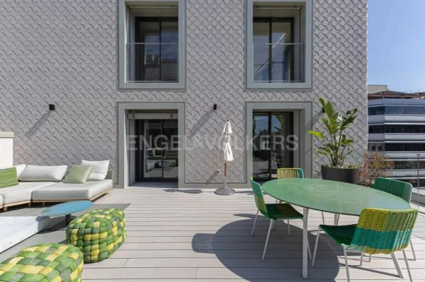 Квартира на продажу на Calle de Còrsega, 333, Барселона photo 1