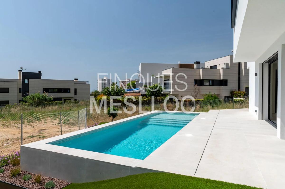 Obra nueva Torre en Teià en Teià (Revista) photo 3