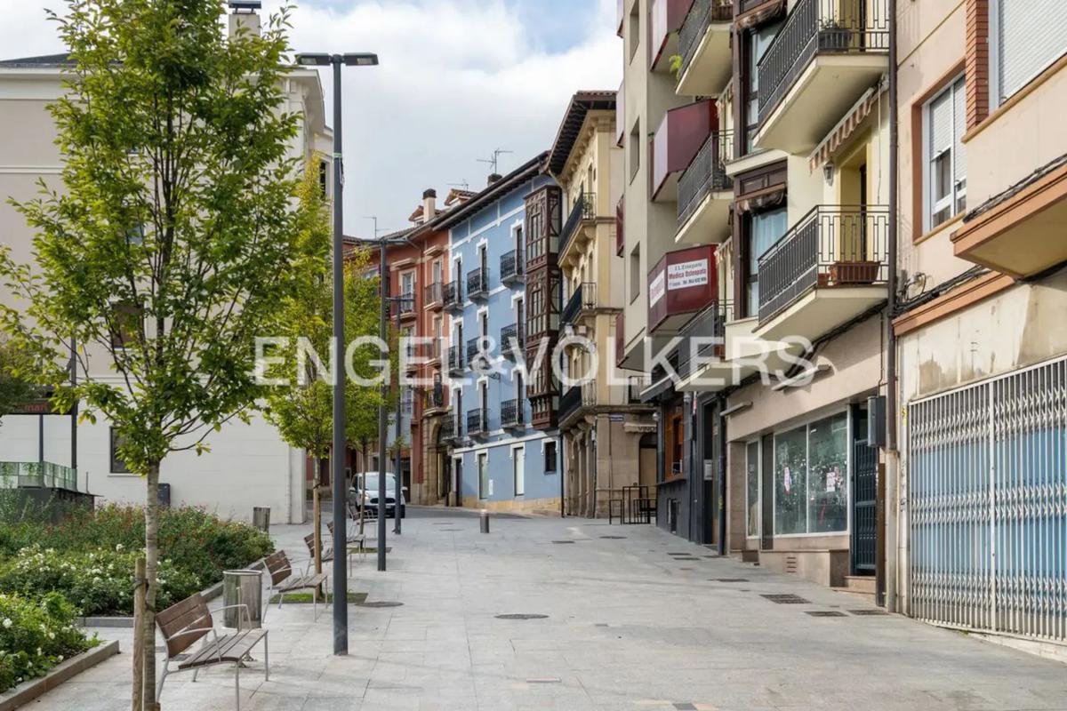 Propiedades en venta y alquiler en España photo 4