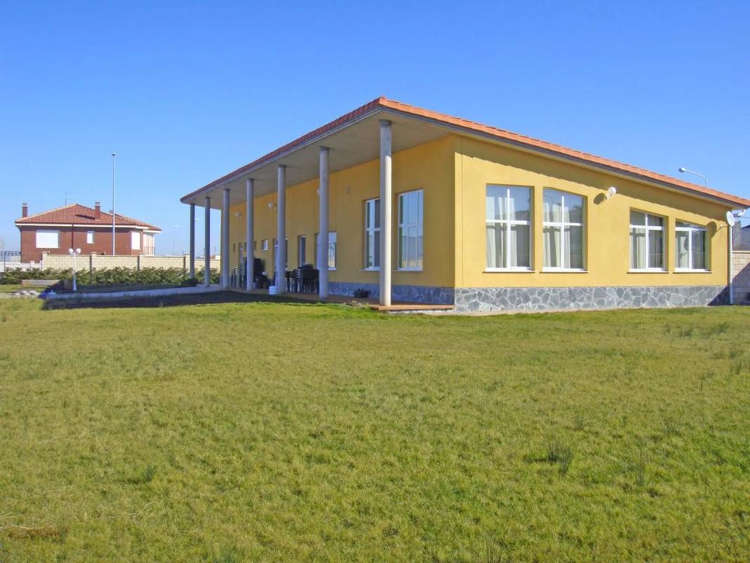8 chalets unifamiliares en Villadangos del Páramo