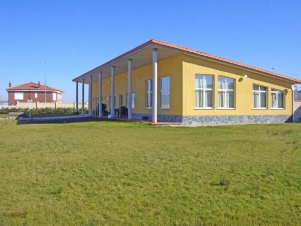Promoción 8 chalets unifamiliares en Villadangos del Páramo obra nueva en Villadangos del Paramo photo 1