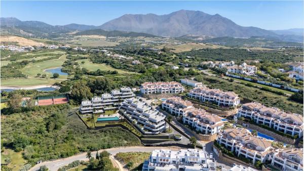 Promoción Skye Casares Golf obra nueva en Casares photo 3
