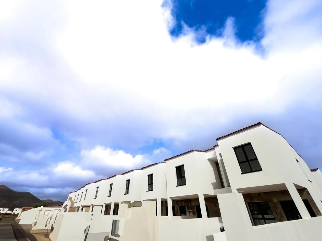Obra nueva dúplex adosados en La Oliva en La Oliva (Revista) photo 4