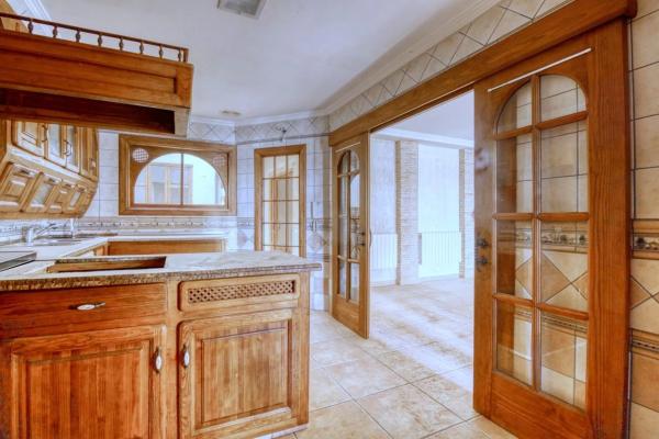 Casa independiente en calle Lepanto thumbnail 1