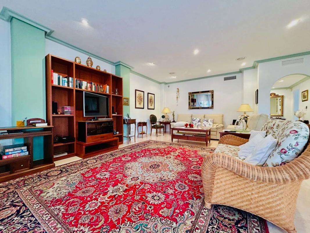 Properties for sale and rent in Spain photo 3