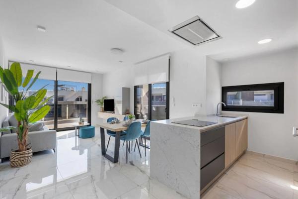 Apartment for sale in Barrio Punta Prima, Orihuela thumbnail 1