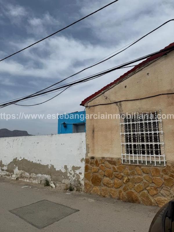 Propiedades en venta y alquiler en España photo 1
