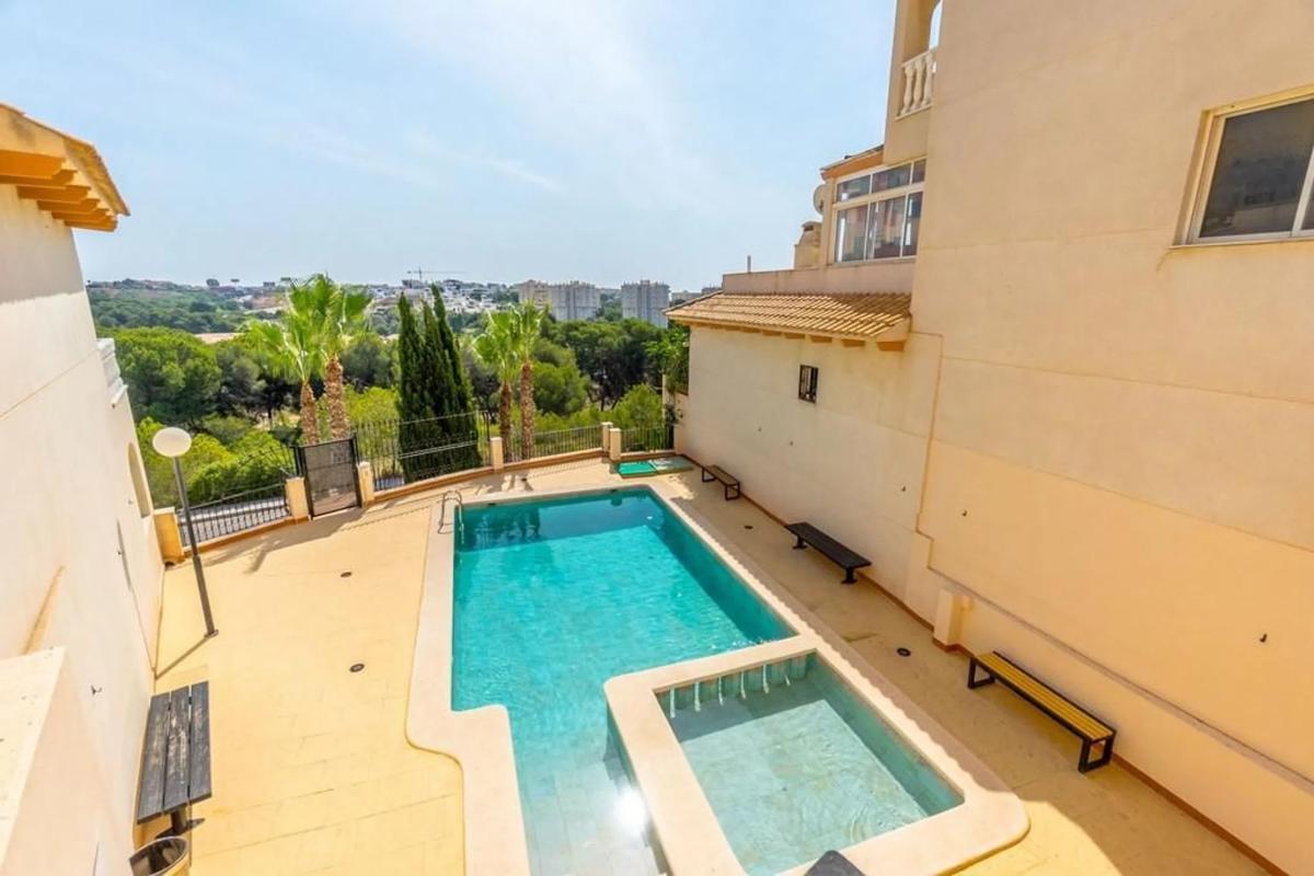 Venta de piso en Barrio Campoamor, Orihuela
 photo 2