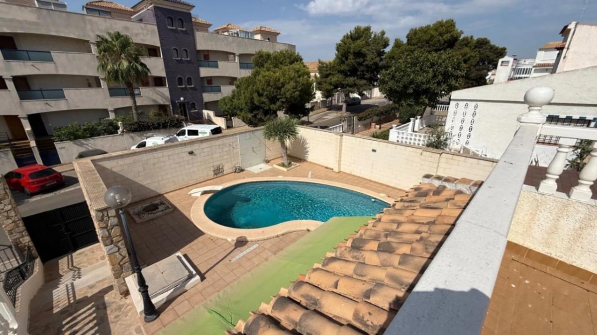Properties for sale and rent in Spain photo 2