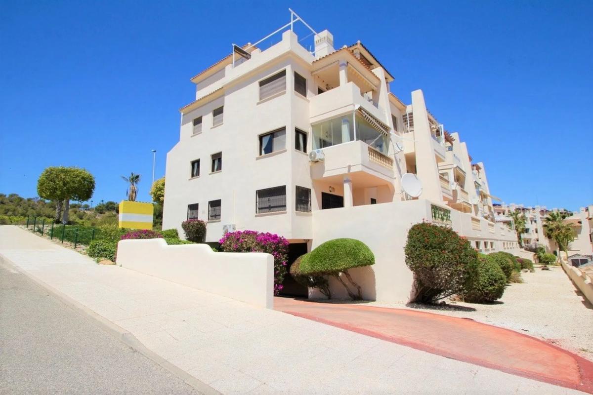 Sprzedaż mieszkania w Barrio Lomas de Campoamor-Las Ramblas, Orihuela
photo 1