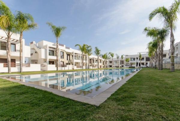 Chalet independiente en venta en Barrio El Molino, Torrevieja
photo 1