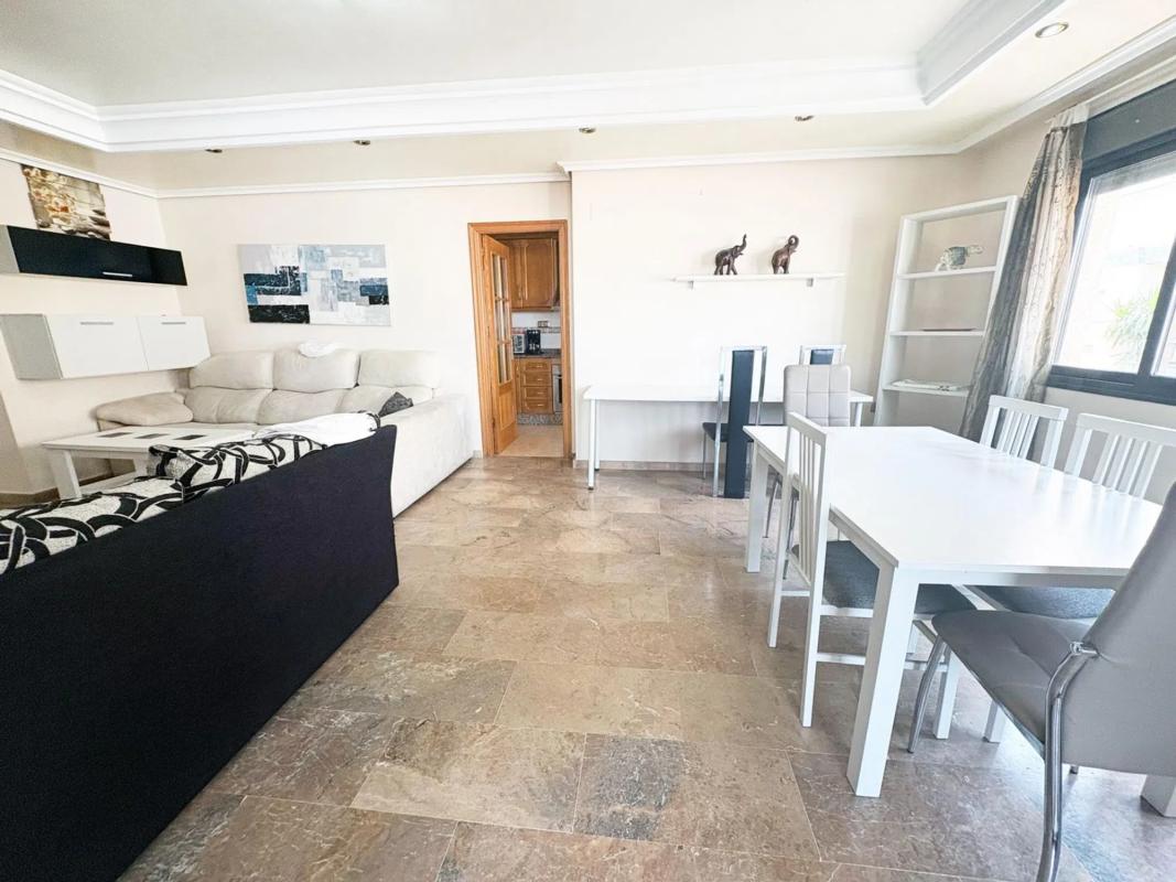 Venta de piso en Calle San Julián, Torrevieja
photo 1