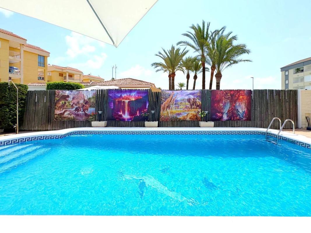 Sale of independent chalet in Barrio El Molino, Torrevieja
 photo 4