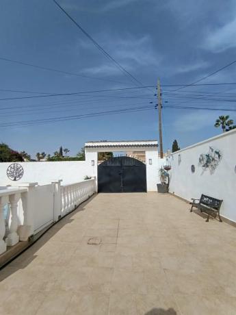 Chalet independiente en venta en Rambla Juan Mateo García, Torrevieja
thumbnail 2