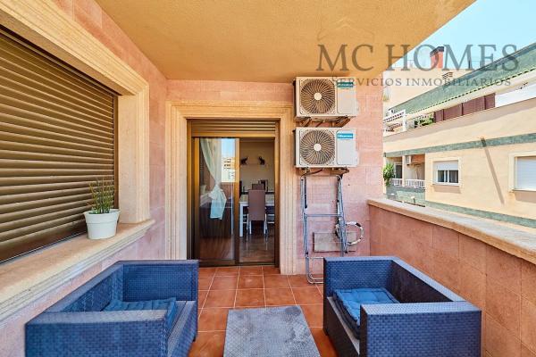 Piso en venta en CL SAN JULIAN, Torrevieja
 photo 1